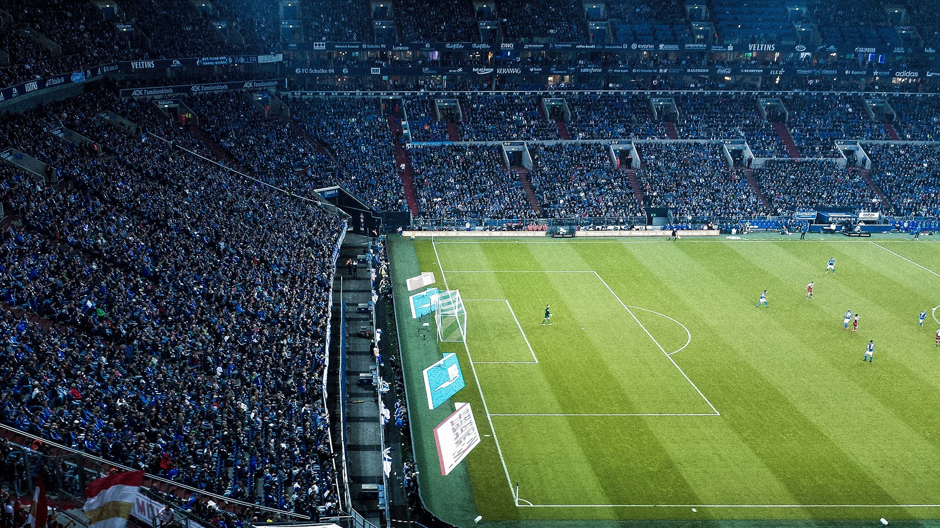 女性参与足球：女子足球运动的快速发展，女子足球赛的作用